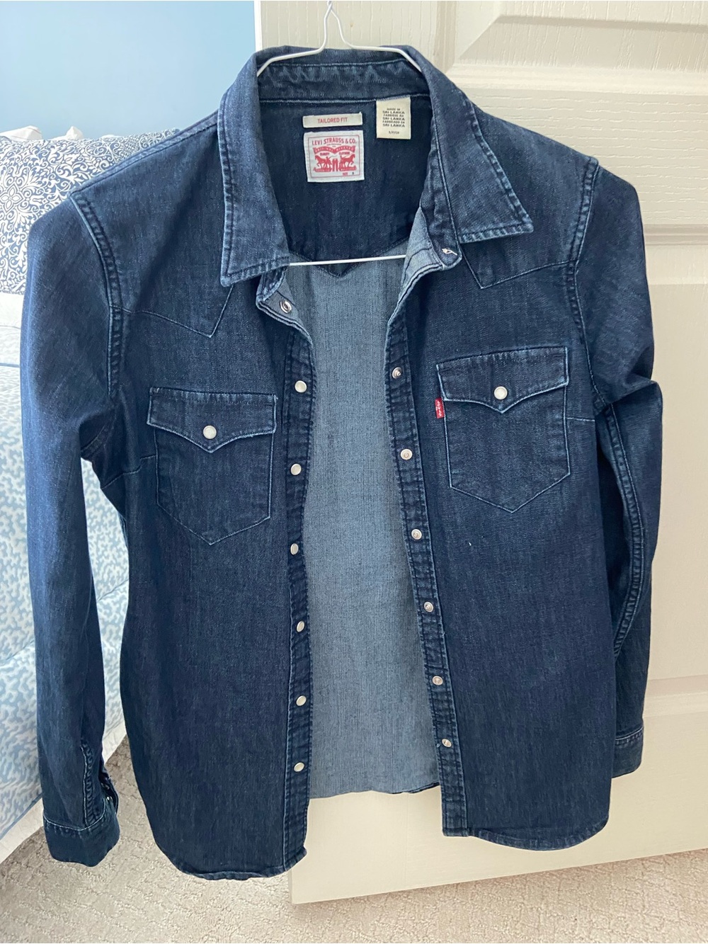 Levi's Women's Dark Indigo Denim Western Shirt Jacket
